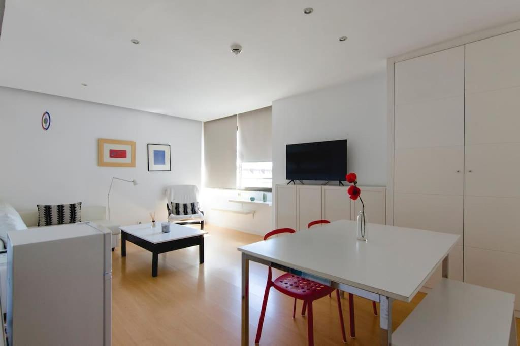 Beautiful Flat A Stone'S Throw From The Retiro-Vill Apartment Madrid Bagian luar foto